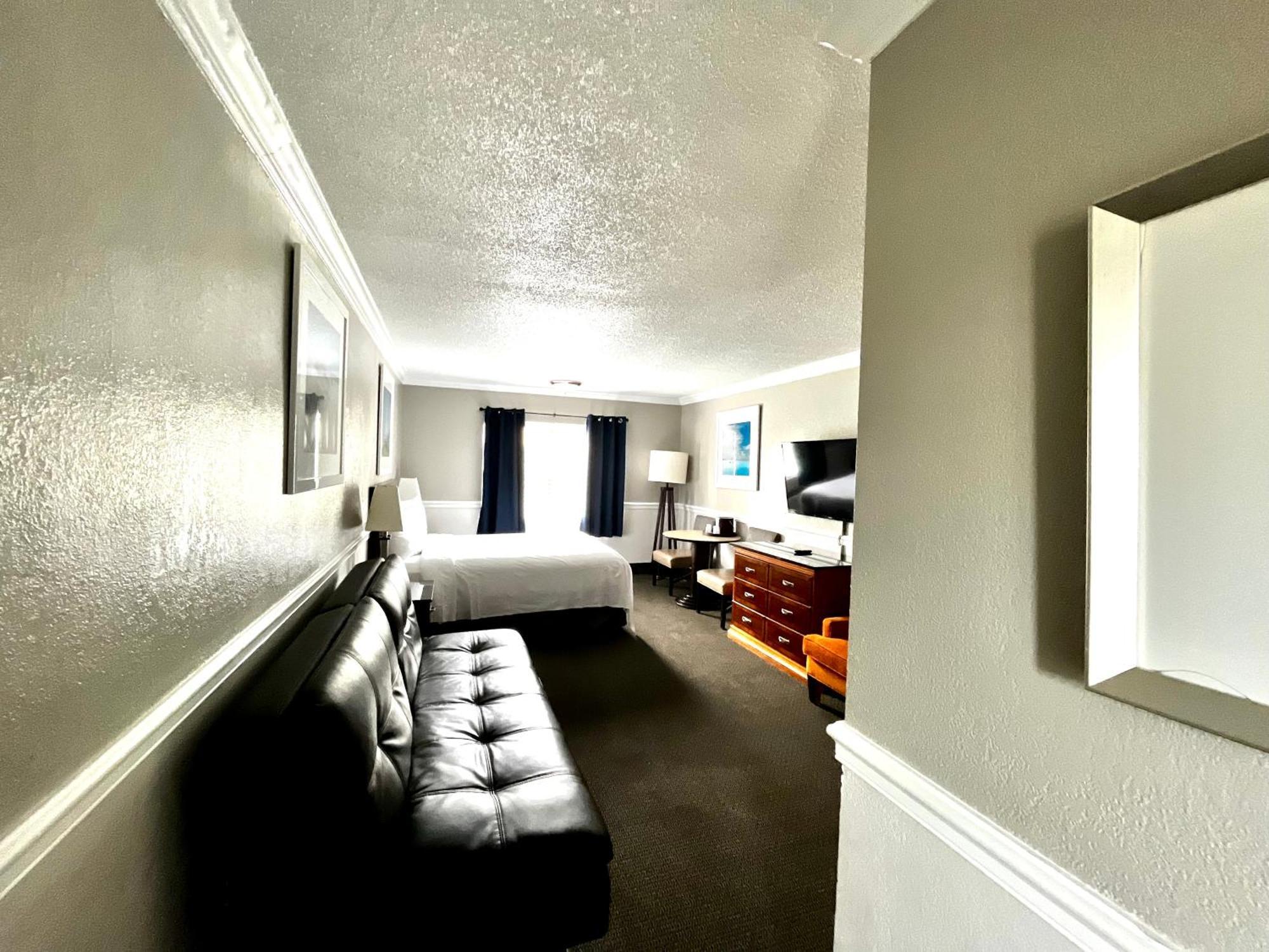 At Home Inn - Pensacola Ferry Pass Extérieur photo